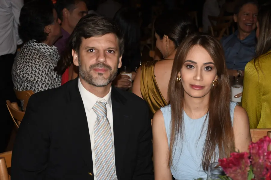 Empresário João Claudino Fernandes Júnior é Homenageado em jantar festivo