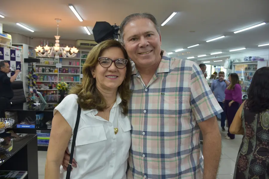 Empresário Paulo Machado Lançou o Livro, Matemática em nossas vidas