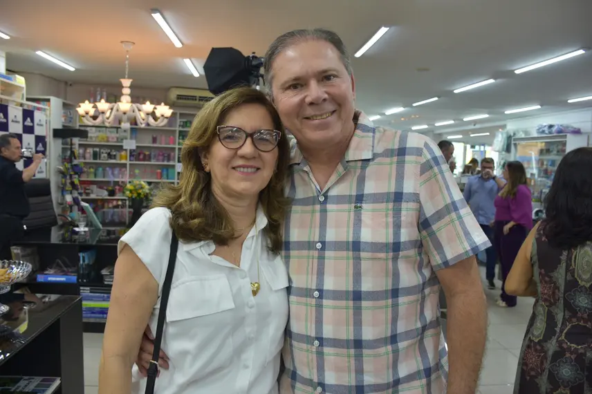 Empresário Paulo Machado Lançou o Livro, Matemática em nossas vidas