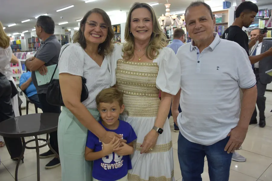 Empresário Paulo Machado Lançou o Livro, Matemática em nossas vidas