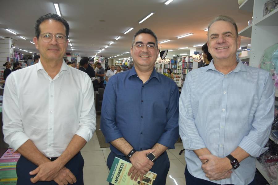 Empresário Paulo Machado Lançou o Livro, Matemática em nossas vidas