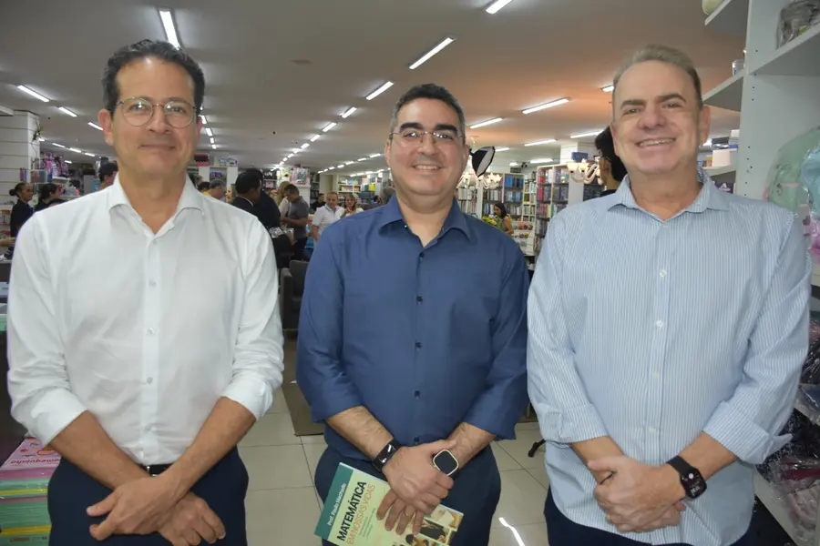 Empresário Paulo Machado Lançou o Livro, Matemática em nossas vidas