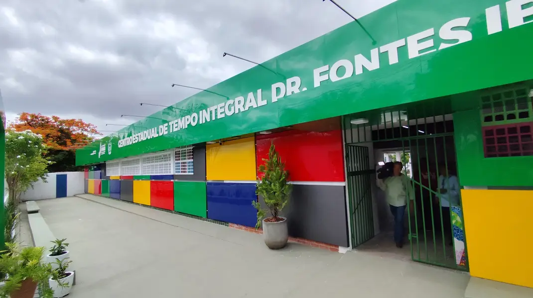 Entrega da reforma do Ceti Dr Fontes Ibiapina