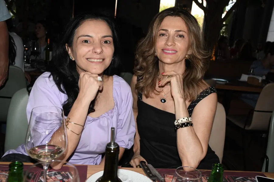 Escritório de advocacia Almeida & Costa realiza confraternização em clima de união