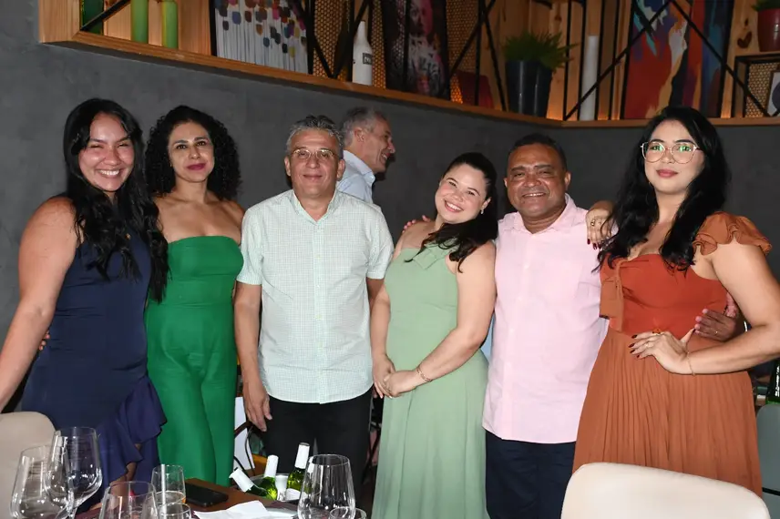 Escritório de advocacia Almeida & Costa realiza confraternização em clima de união Escritório de advocacia Almeida & Costa realiza confraternização em clima de união
