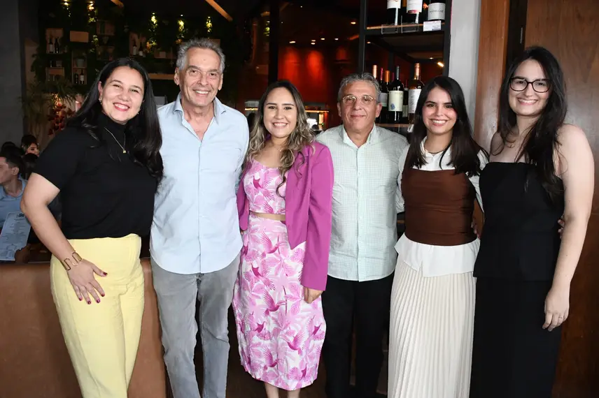 Escritório de advocacia Almeida & Costa realiza confraternização em clima de união Escritório de advocacia Almeida & Costa realiza confraternização em clima de união