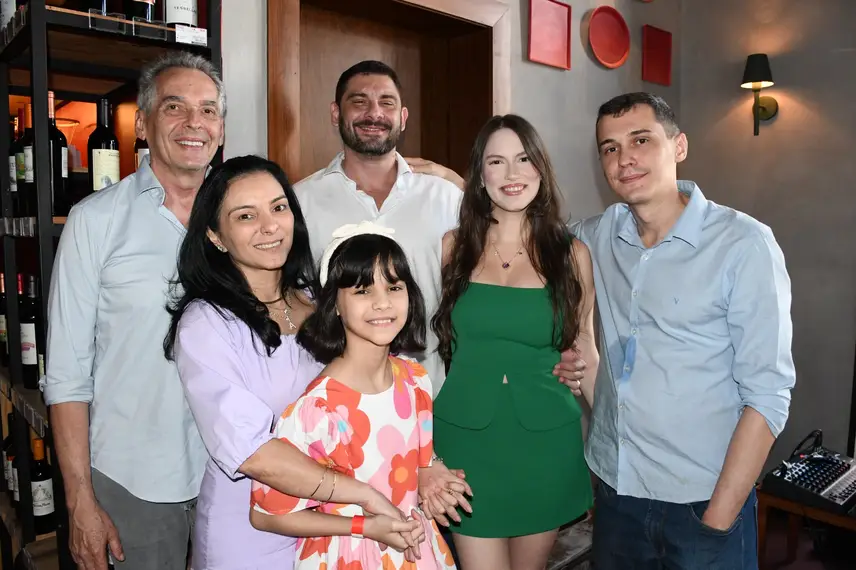 Escritório de advocacia Almeida & Costa realiza confraternização em clima de união Escritório de advocacia Almeida & Costa realiza confraternização em clima de união