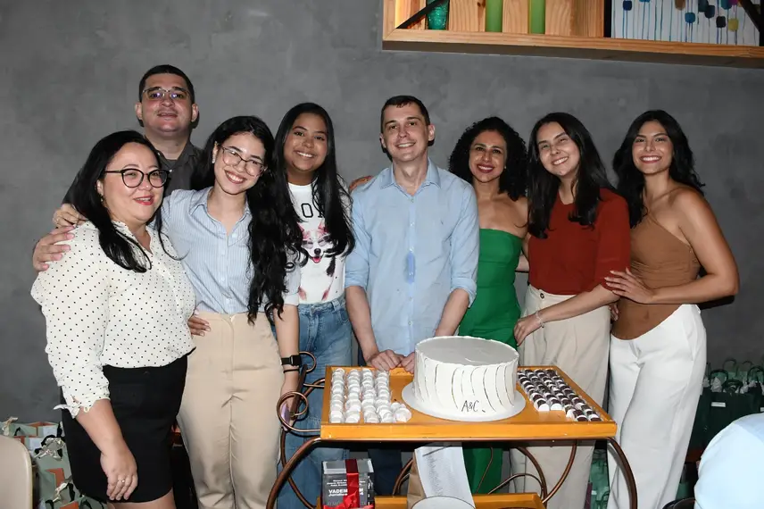 Escritório de advocacia Almeida & Costa realiza confraternização em clima de união Escritório de advocacia Almeida & Costa realiza confraternização em clima de união