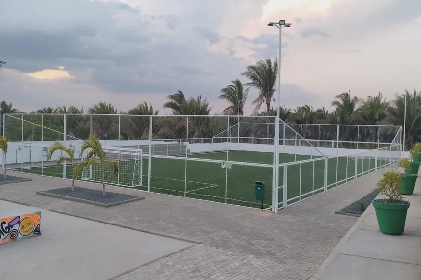 Ginásio Estadual e Centro Educacional Esportivo são inaugurados em Esperantina