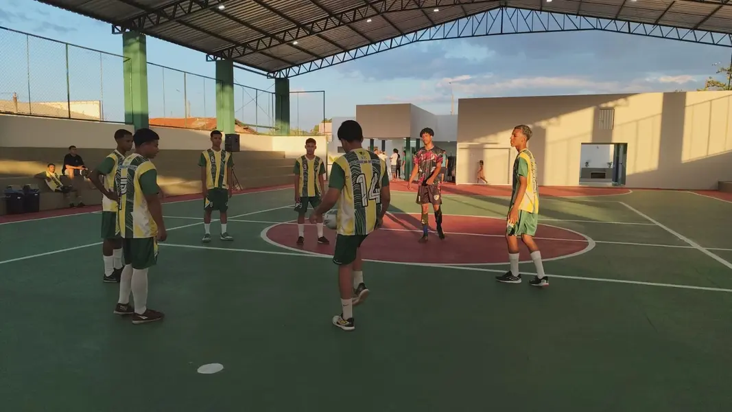 Ginásio Estadual e Centro Educacional Esportivo são inaugurados em Esperantina