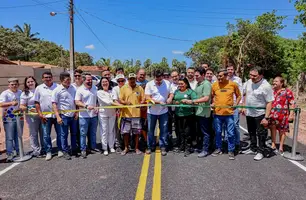 Governador entrega pavimentação asfáltica da Avenida Beira-Rio, em Parnaíba (Foto: Reprodução)