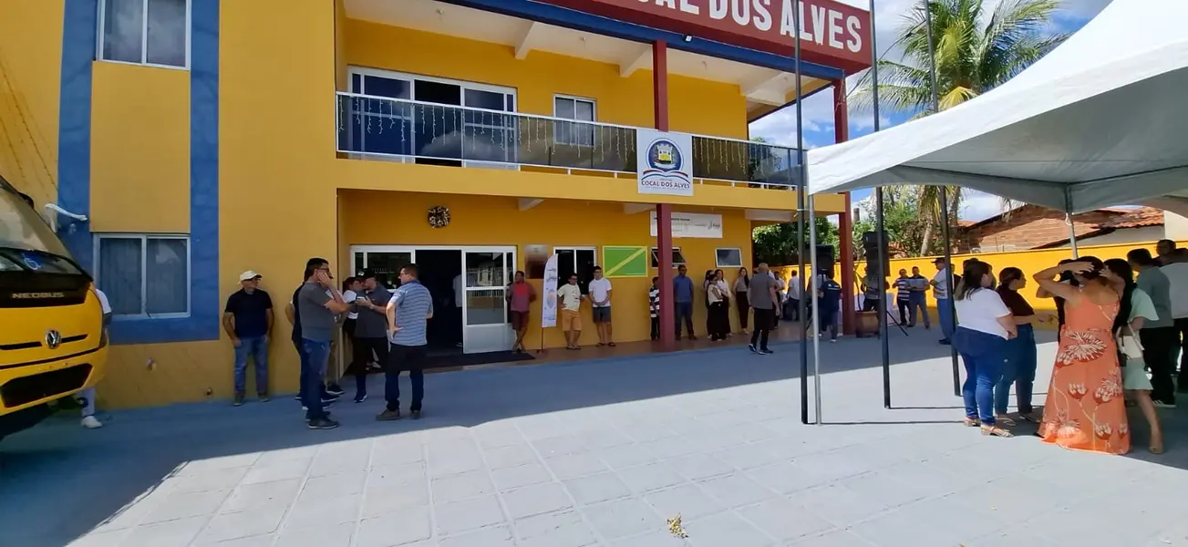 Governador inaugura obras de recuperação asfáltica e segurança em Cocal dos Alves