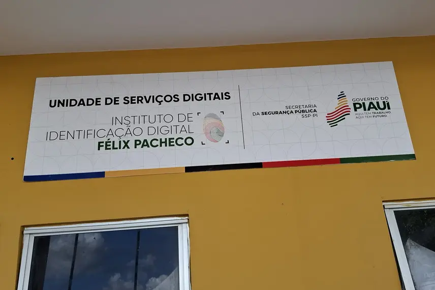 Governador inaugura obras de recuperação asfáltica e segurança em Cocal dos Alves