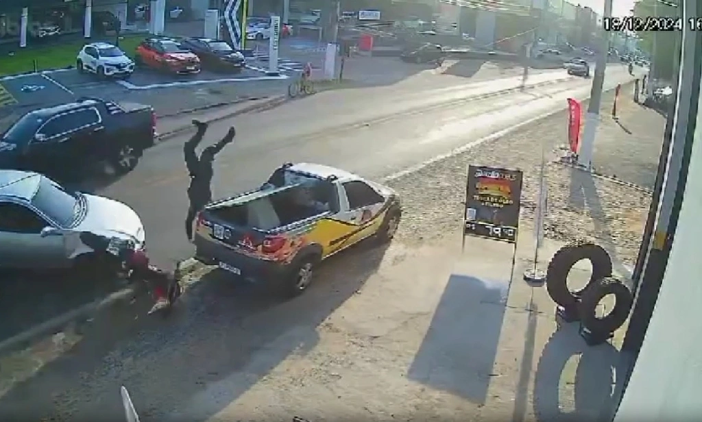 Homem é preso após atropelar motociclista e fugir sem prestar socorro em Parnaíba