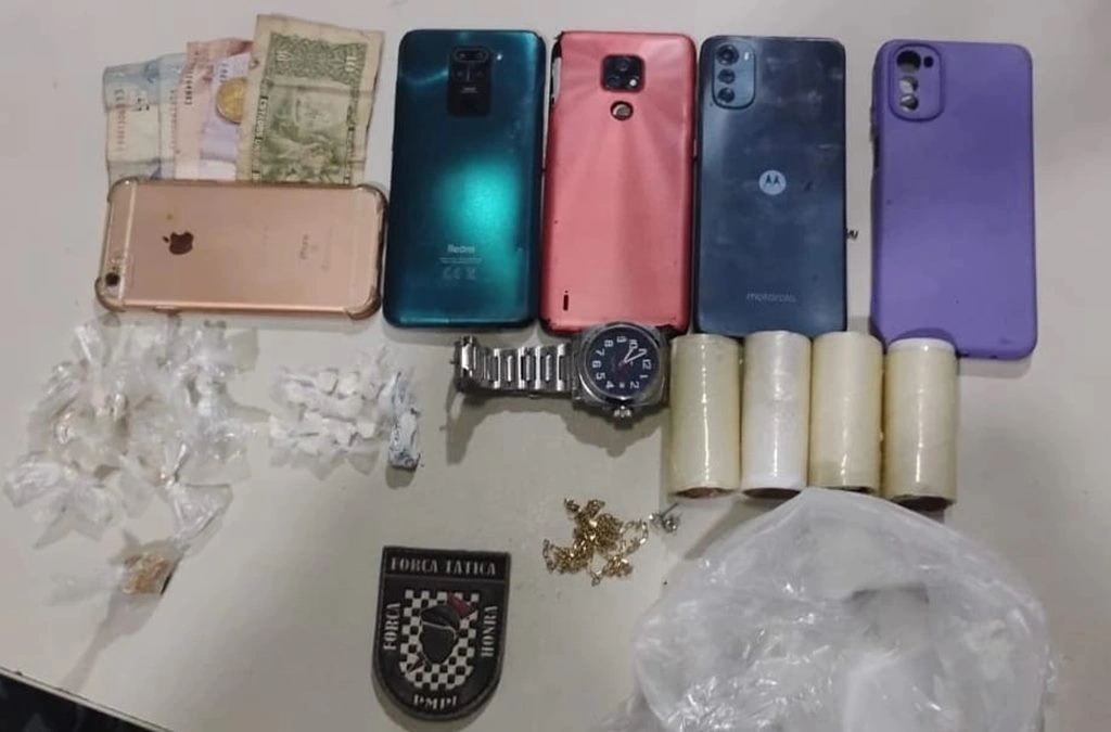Homem é preso com 28 porções de crack e cocaína na zona Sudeste de Teresina