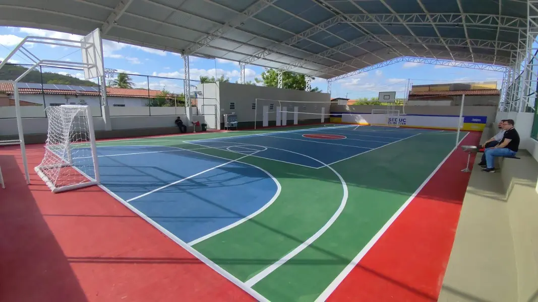 Inauguração da quadra CETI Maria Isaías de Jesus