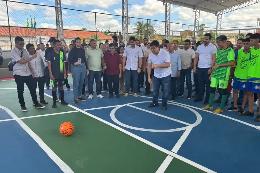 Inauguração da quadra CETI Maria Isaías de Jesus