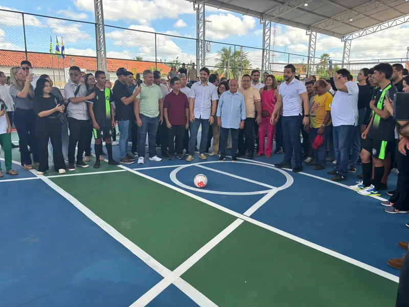 Inauguração da quadra CETI Maria Isaías de Jesus