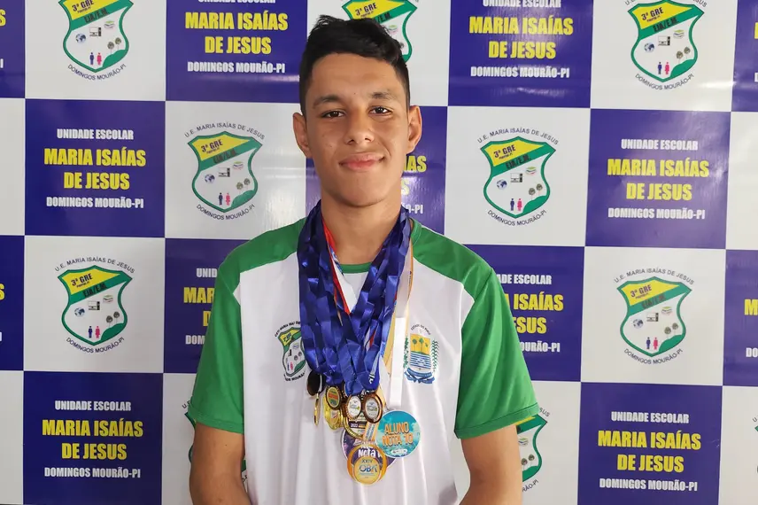 Inauguração da quadra CETI Maria Isaías de Jesus