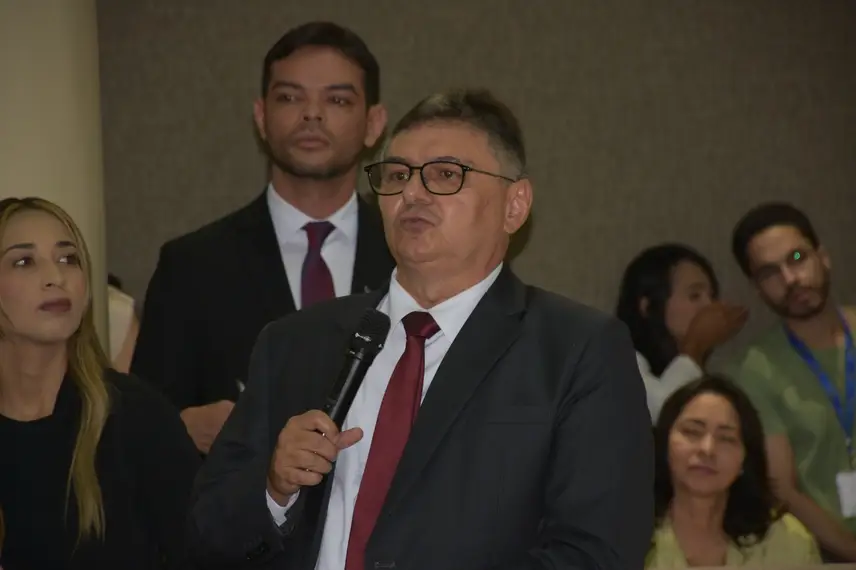 Kennedy Barros toma posse como presidente do TCE-PI para o biênio 2025/2026 Kennedy Barros toma posse como presidente do TCE-PI para o biênio 2025/2026