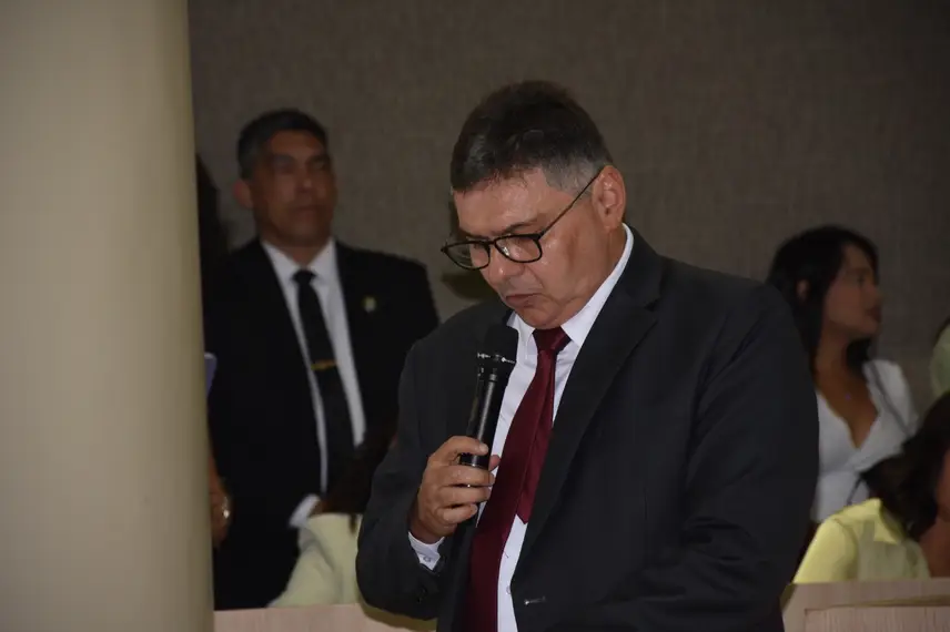 Kennedy Barros toma posse como presidente do TCE-PI para o biênio 2025/2026 Kennedy Barros toma posse como presidente do TCE-PI para o biênio 2025/2026