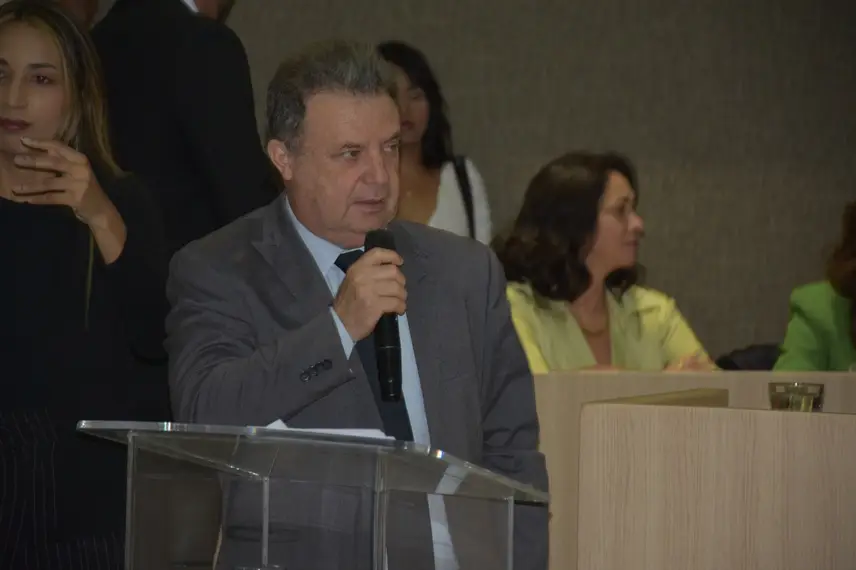 Kennedy Barros toma posse como presidente do TCE-PI para o biênio 2025/2026 Kennedy Barros toma posse como presidente do TCE-PI para o biênio 2025/2026