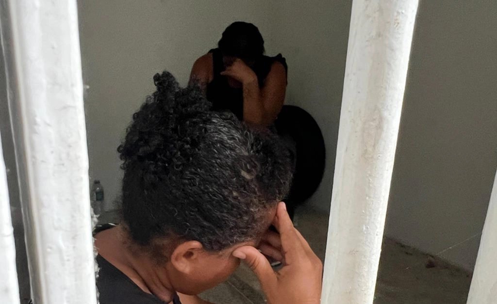 'Lanceiras' são presas acusadas de roubos e furtos no centro de Teresina