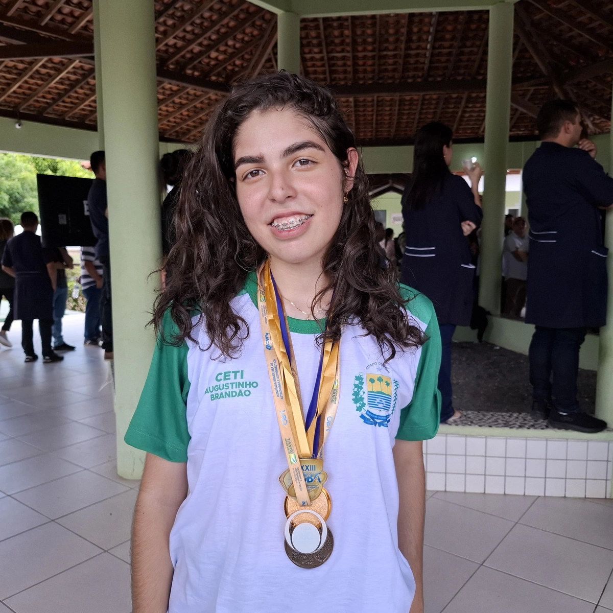 Manuele Cristine estudante do 3º ano do ensino médio