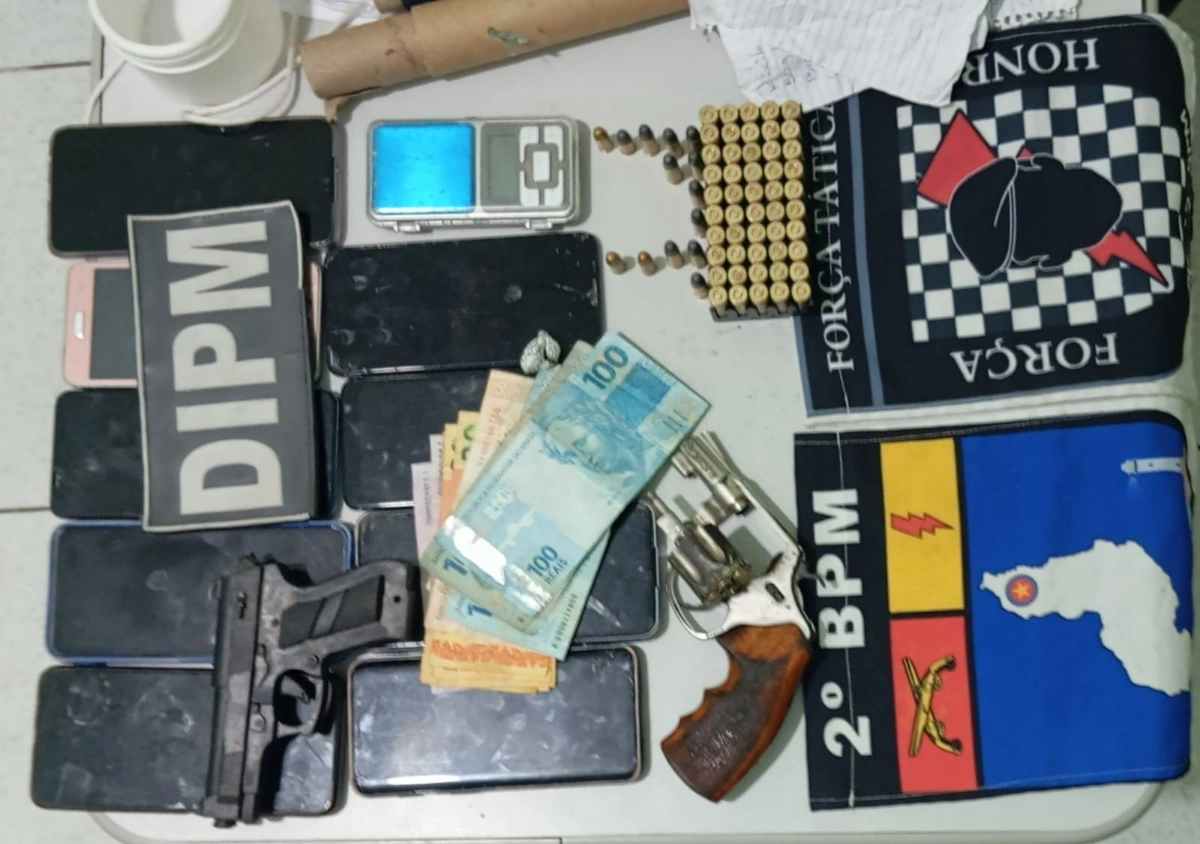 Material apreendido pela polícia
