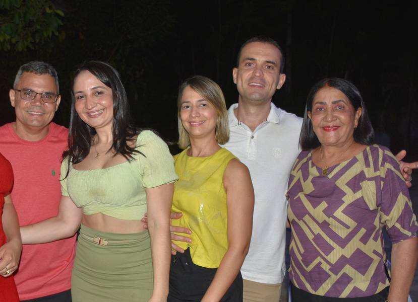 Médica Lúcia Vilela comemora confraternização Natalina no Sítio Vivelândia