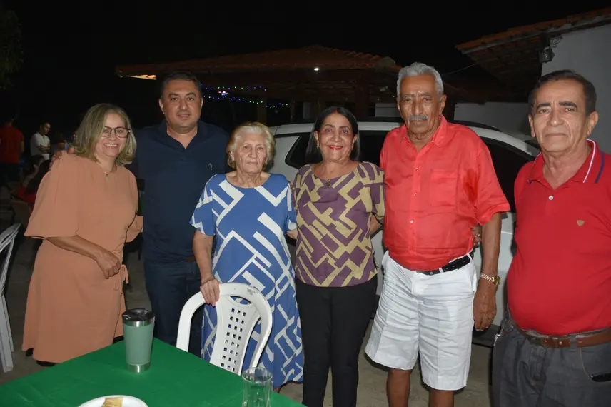 Médica Lúcia Vilela comemora confraternização Natalina no Sítio Vivelândia