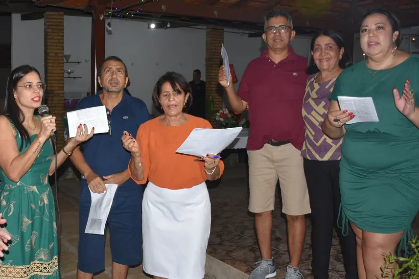 Médica Lúcia Vilela comemora confraternização Natalina no Sítio Vivelândia