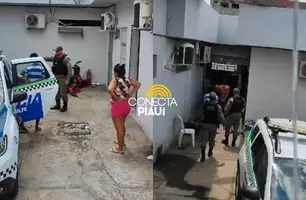 Menores são apreendidos com drogas e celulares roubados dentro de casa em Teresina (Foto: Repórter 12/Conecta Piauí)