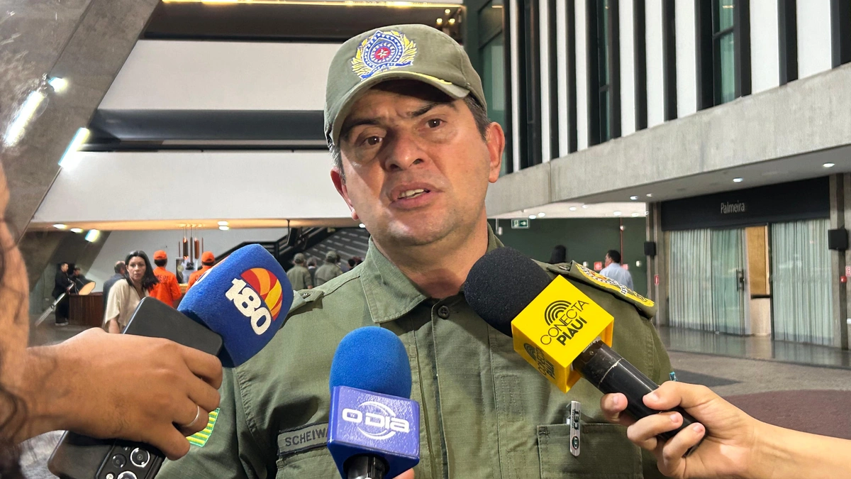 Ministro André Mendonça destaca segurança pública em aula magna em Teresina