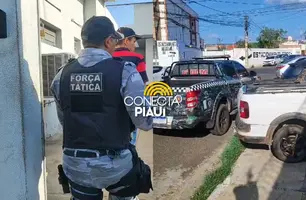 Pai e filho usuários de drogas são apreendidos após briga na zona Sul de Teresina (Foto: Repórter 12/Conecta Piauí)