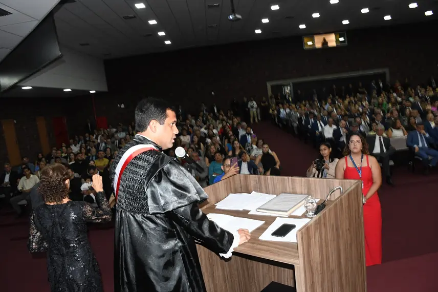 Posse do desembargador Téssio Torres na presidência do TRT-PI