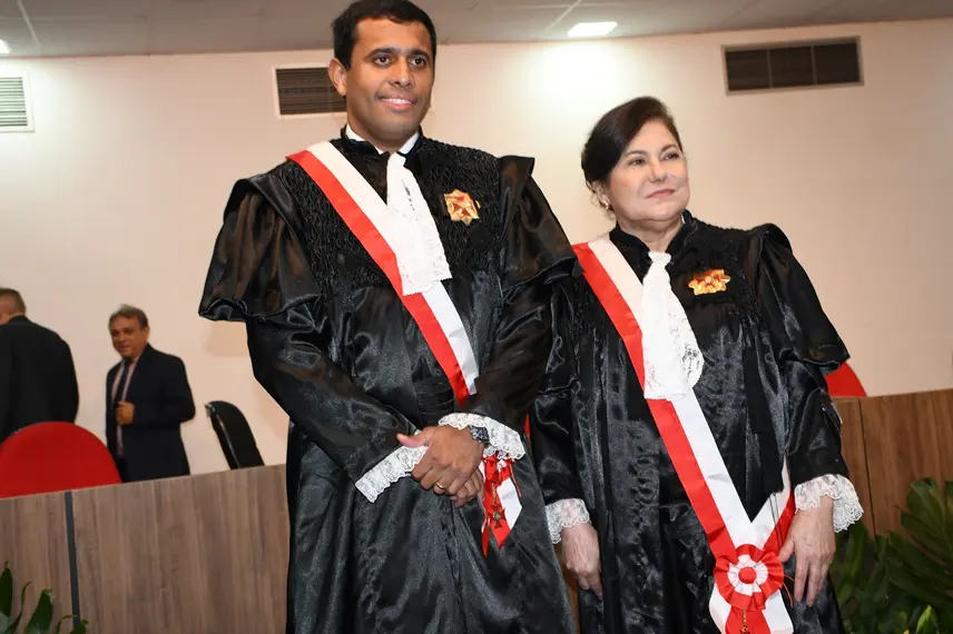 Posse do desembargador Téssio Torres na presidência do TRT-PI