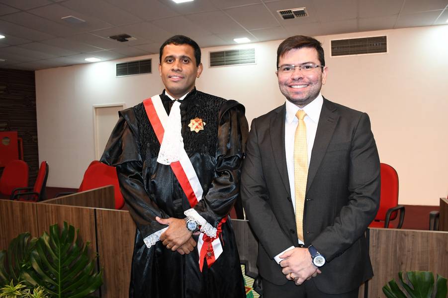 Posse do desembargador Téssio Torres na presidência do TRT-PI