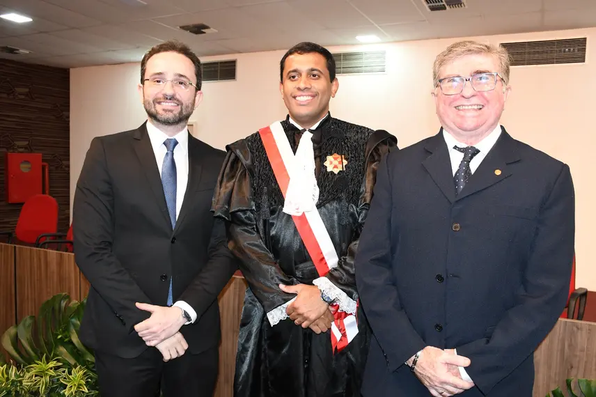 Posse do desembargador Téssio Torres na presidência do TRT-PI