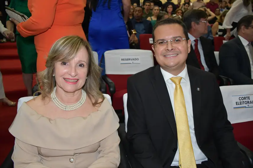 Posse do prefeito, vice-prefeito, vereadores e suplentes em Teresina Posse do prefeito, vice-prefeito, vereadores e suplentes em Teresina