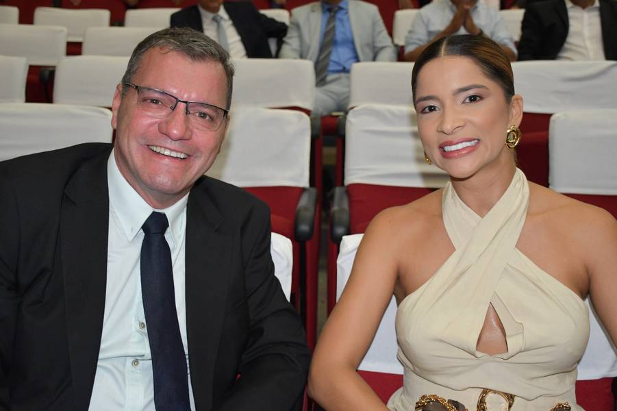 Posse do prefeito, vice-prefeito, vereadores e suplentes em Teresina