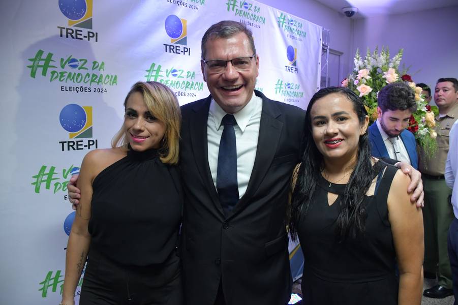 Posse do prefeito, vice-prefeito, vereadores e suplentes em Teresina