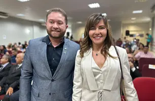 Prefeita eleita de Esperantina, Ivanária Sampaio e vice-prefeito eleito Dr. Sampaio Júnior (Foto: Conecta Piauí)