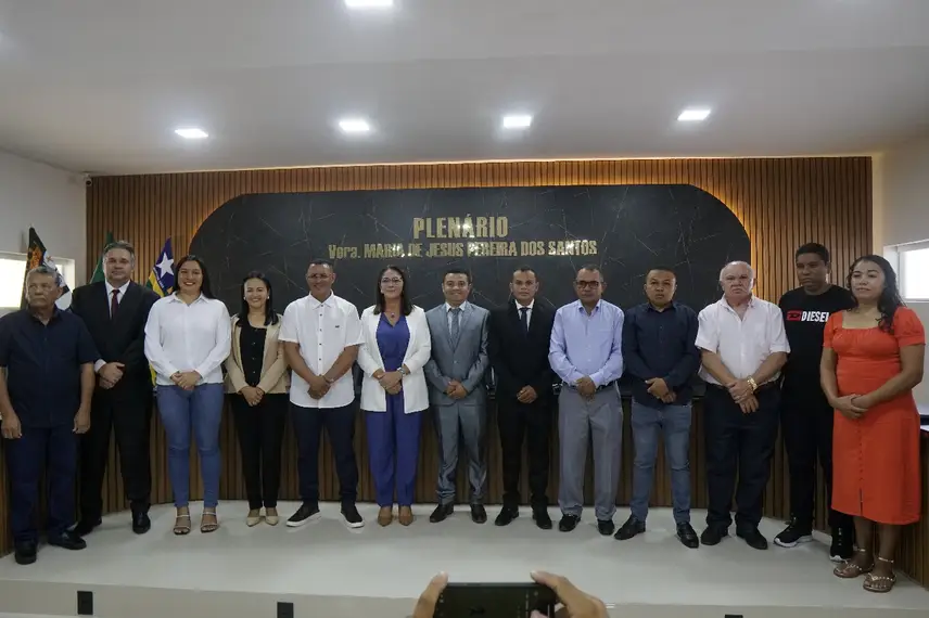 Prefeita, vice-prefeito e vereadores eleitos em Miguel Leão são empossados Prefeita, vice-prefeito e vereadores eleitos em Miguel Leão são empossados
