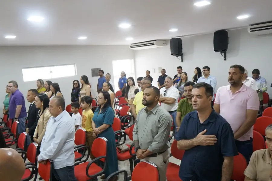 Prefeita, vice-prefeito e vereadores eleitos em Miguel Leão são empossados