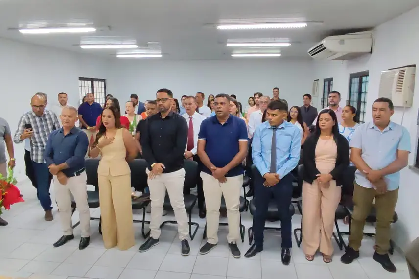 Prefeita, vice-prefeito e vereadores eleitos são diplomados em Cocal Telha