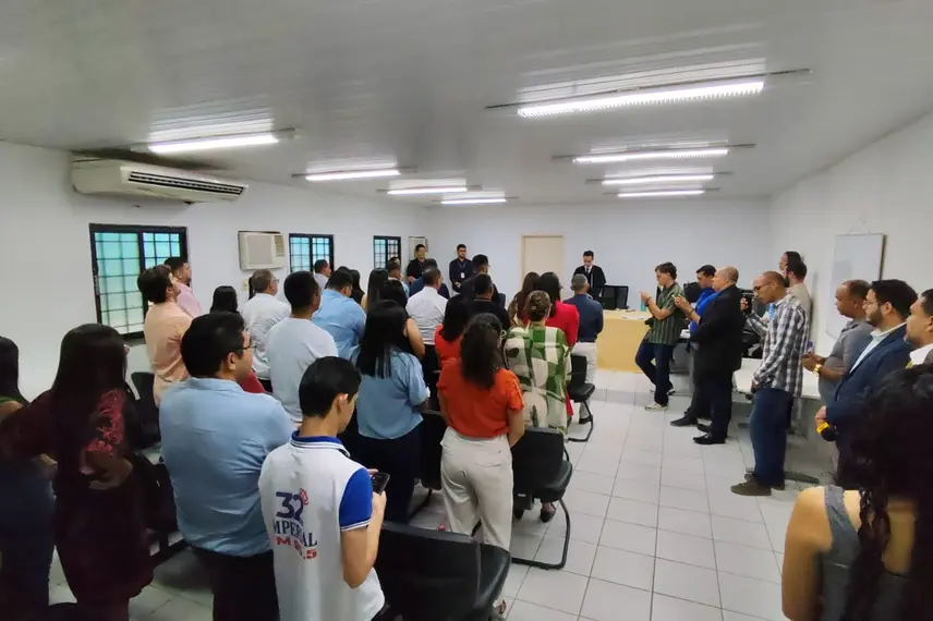 Prefeita, vice-prefeito e vereadores eleitos são diplomados em Cocal Telha