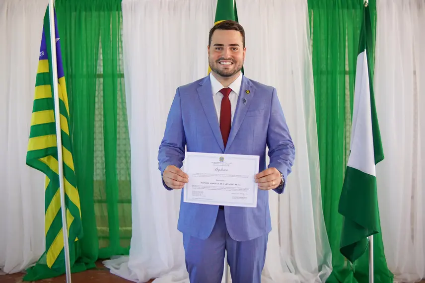 Prefeito Reeleito de Aroazes, Vice-Prefeita e Vereadores São Diplomados em Solenidade Oficial