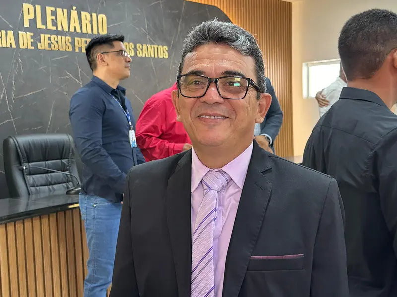 Prefeito, vice-prefeita e vereadores eleitos em Curralinhos são diplomados