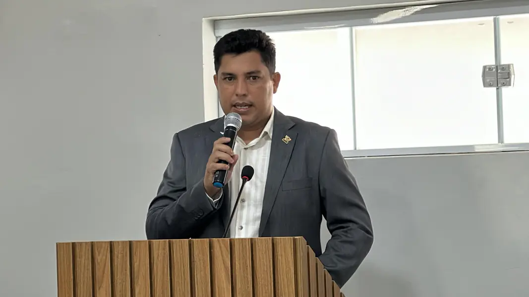 Prefeito, vice-prefeita e vereadores eleitos em Curralinhos são diplomados